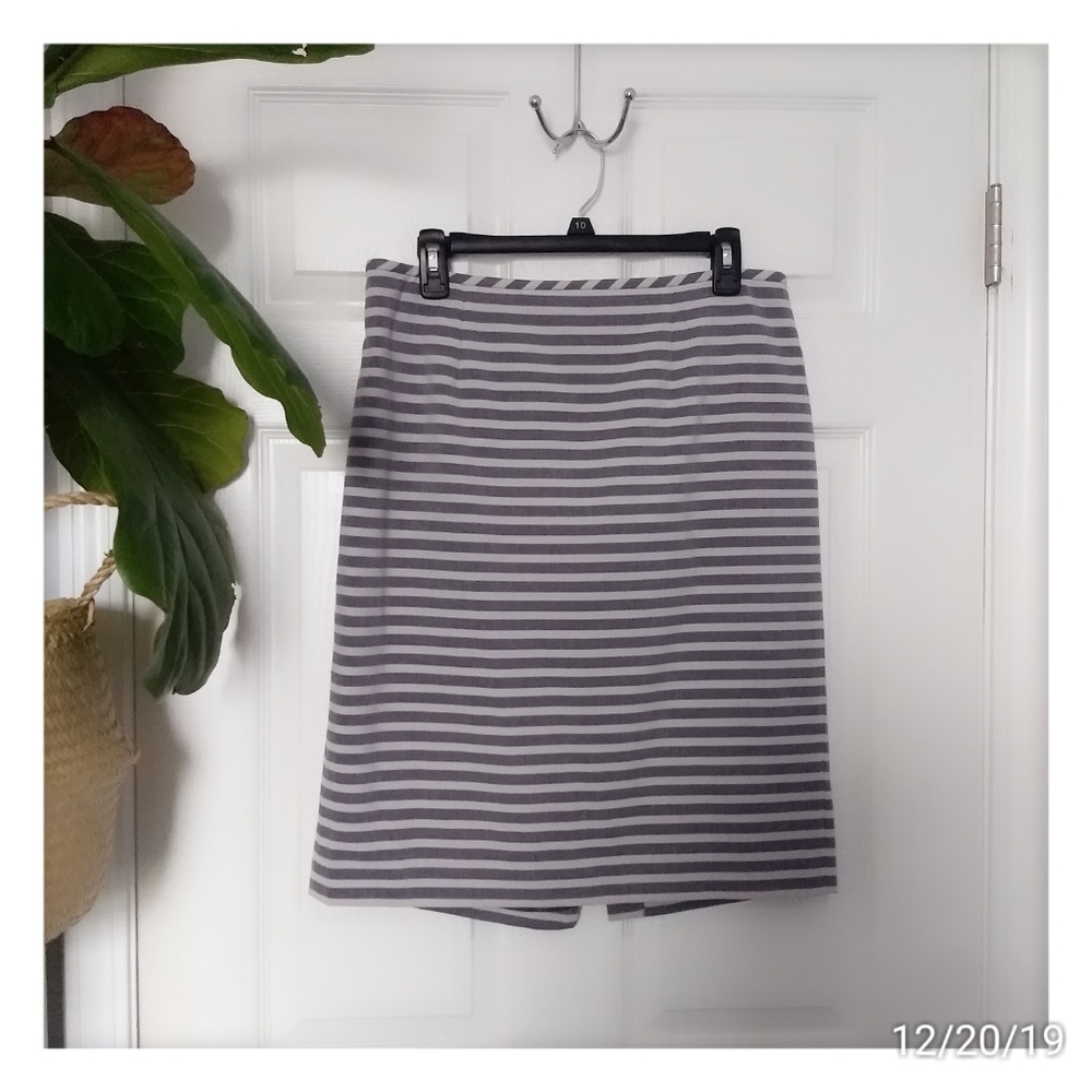 Calvin Klein 10 Striped Pencil Skirt